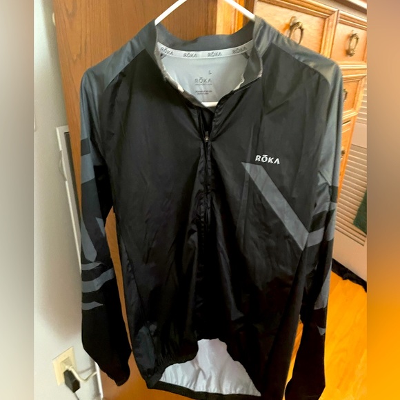 Roka Jackets & Blazers - NWOT Roka women’s cycling shell jacket, size L.
